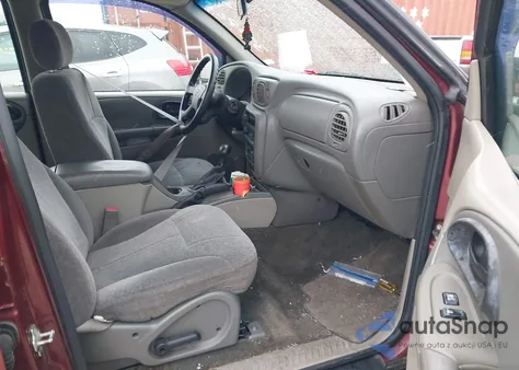 2004 Chevrolet Trailblazer Ls from USA, damaged, VIN 1GNDS13S742390823